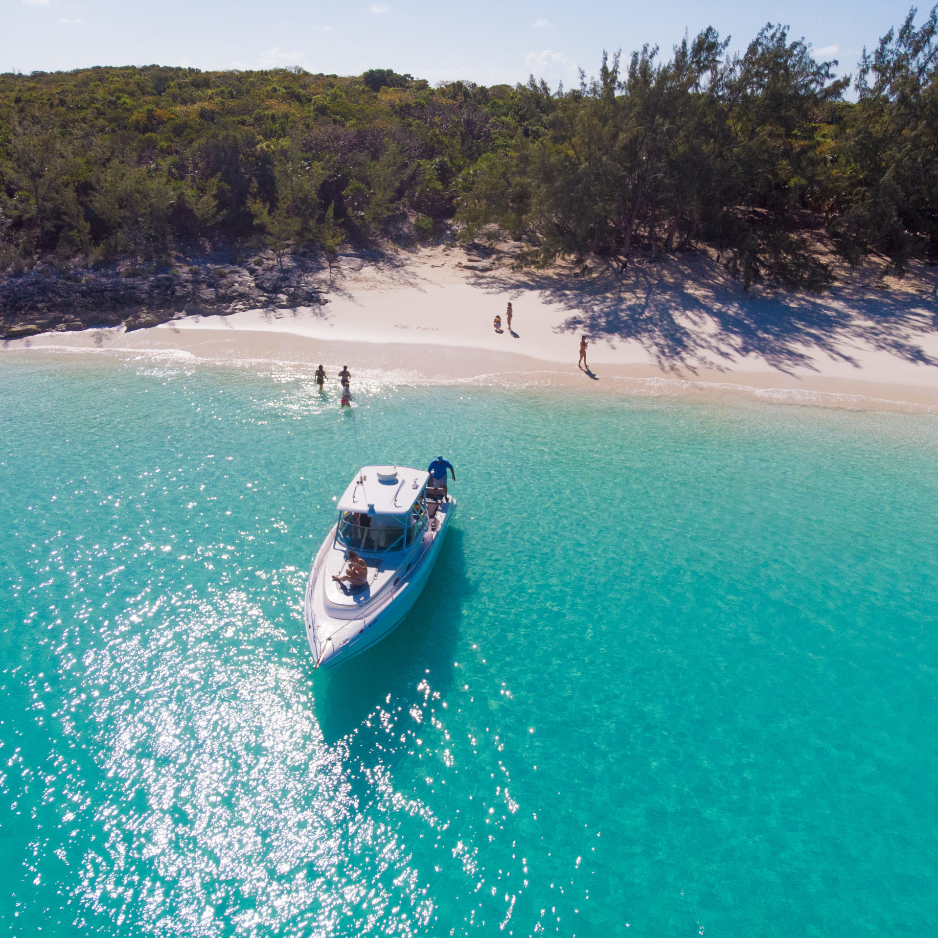 Rose Island - Bahamas Excursions & Tours - Float Your Boat Bahamas